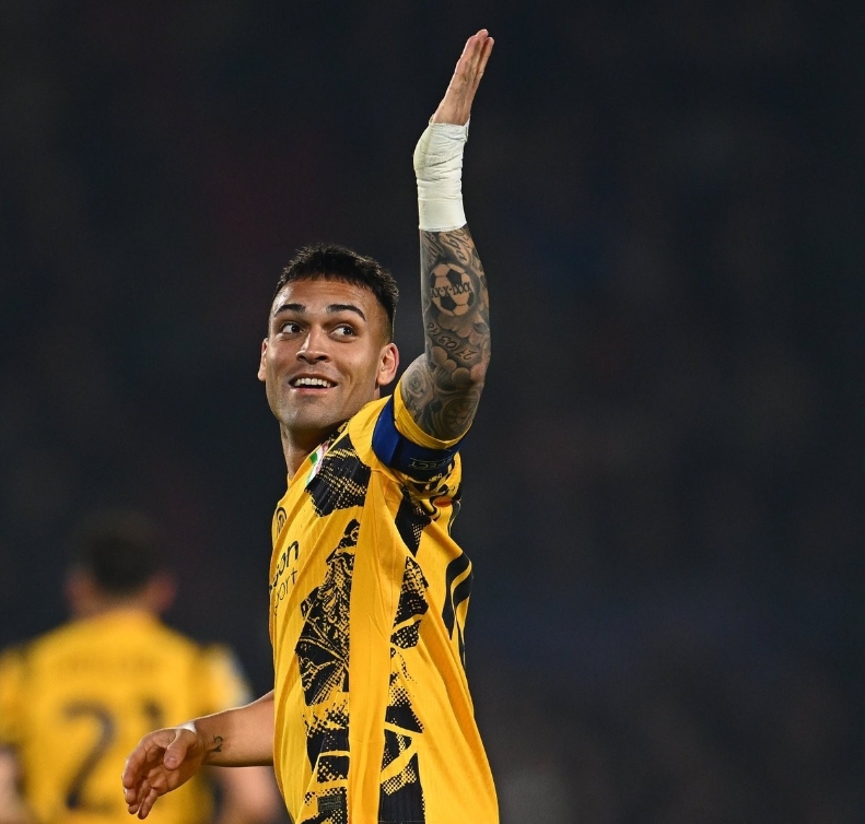 九游体育-里程碑夜！费耶诺德官宣签约，足总杯今晚刷纪录，震撼外界，资深球员宣示担当的简单介绍