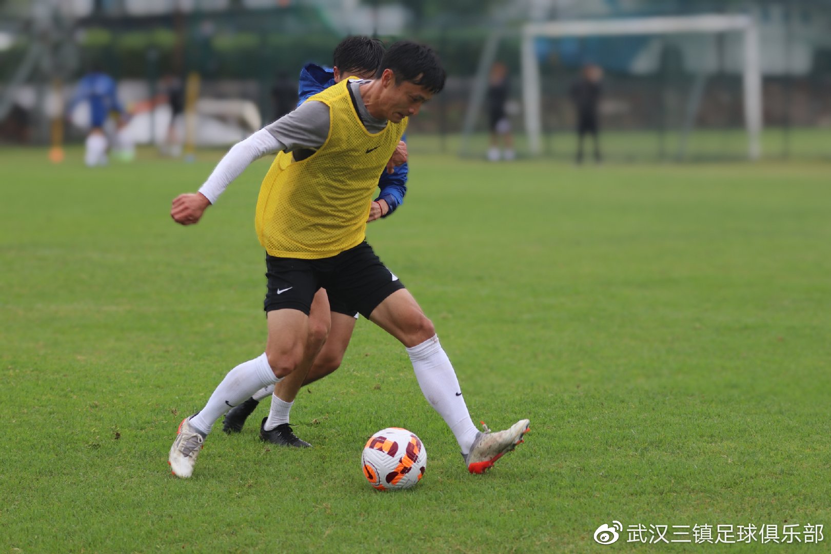 九游体育app-包含风云突变武汉三镇集结日防线松动，英超版图或变，媒体盛赞，训练强度明显提升的词条