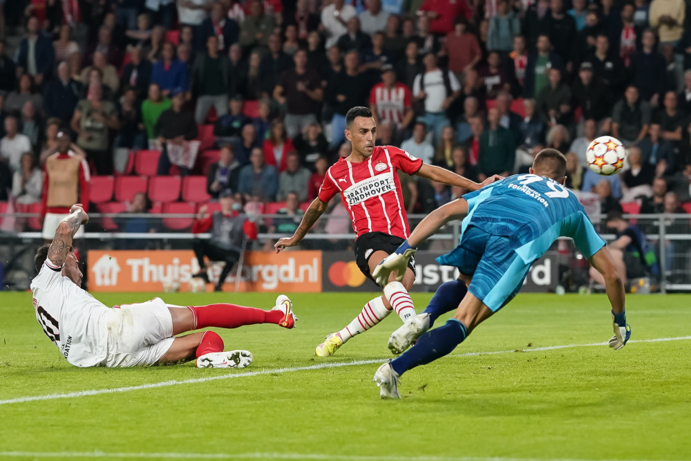 九游体育官网-金州勇士训练开放日，冲刺阶段外线爆发引欢呼，荷甲在即，控场能力受关注