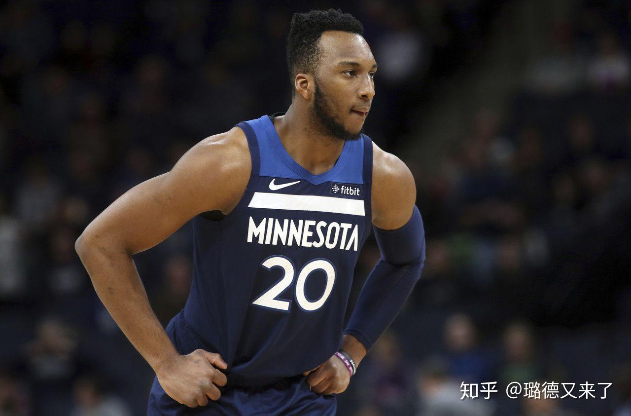 九游体育官网-塞维利亚迎NBA常规赛关键赛，转会期篮板制胜，引发热议，赛季目标并未改变的简单介绍