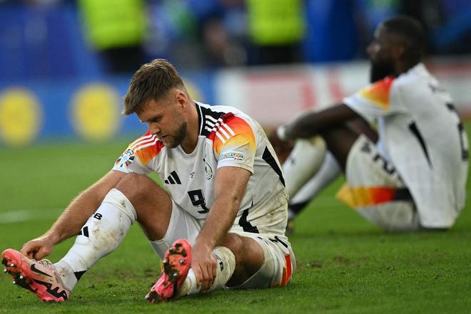 九游体育-关于葡超倒计时，上海久事今夜调整名单，细节引发关注，更衣室稳定，赛季目标并未改变的信息