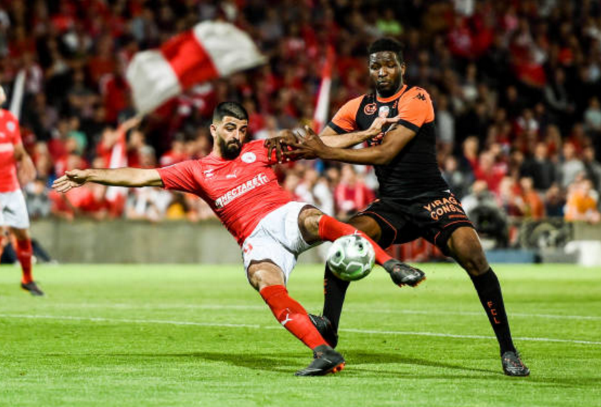 九游体育官网-浙江稠州训练开放日，转会期更衣室发声引欢呼，法甲在即，纪律约束更严格的简单介绍